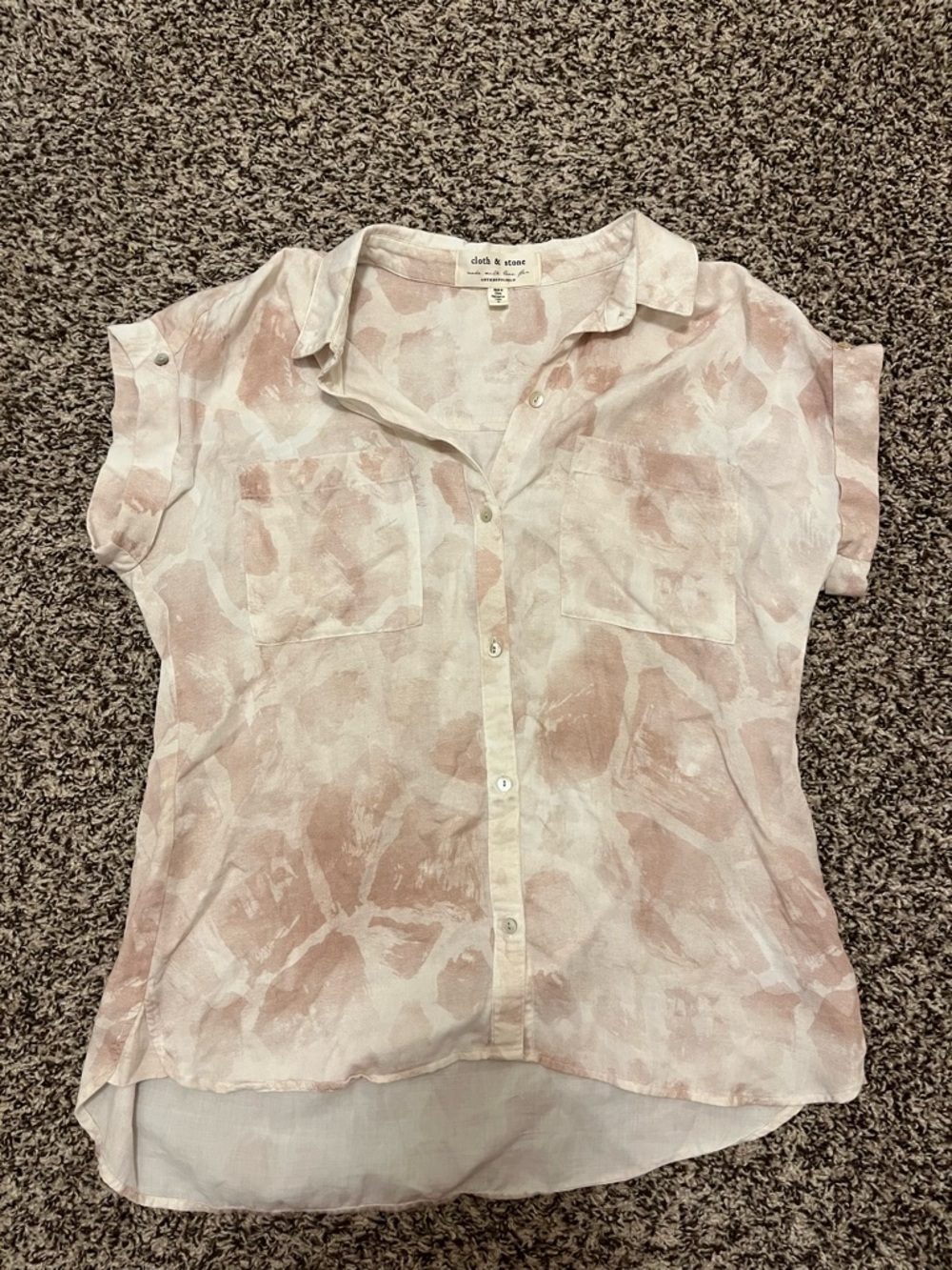 Anthropologie Cloth & Stone Pink Patterned Short Sleeve Button-Down Top